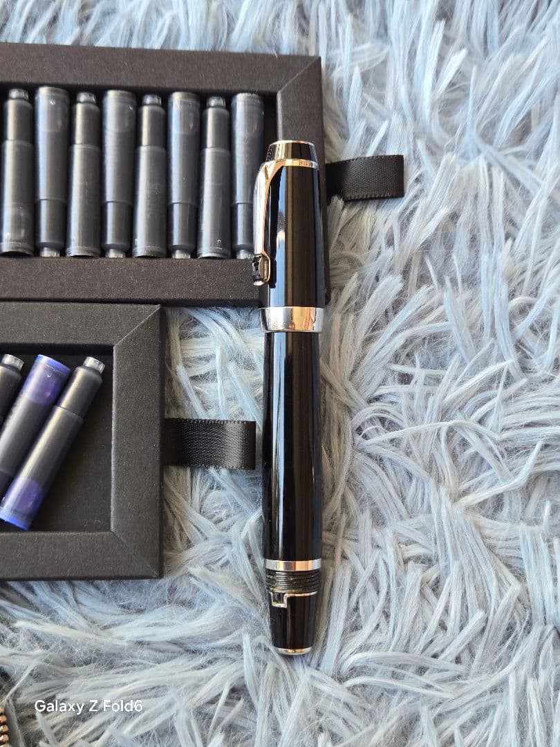 Montblanc（モンブラン）ボヘム 万年筆・本革ケース・インクセット