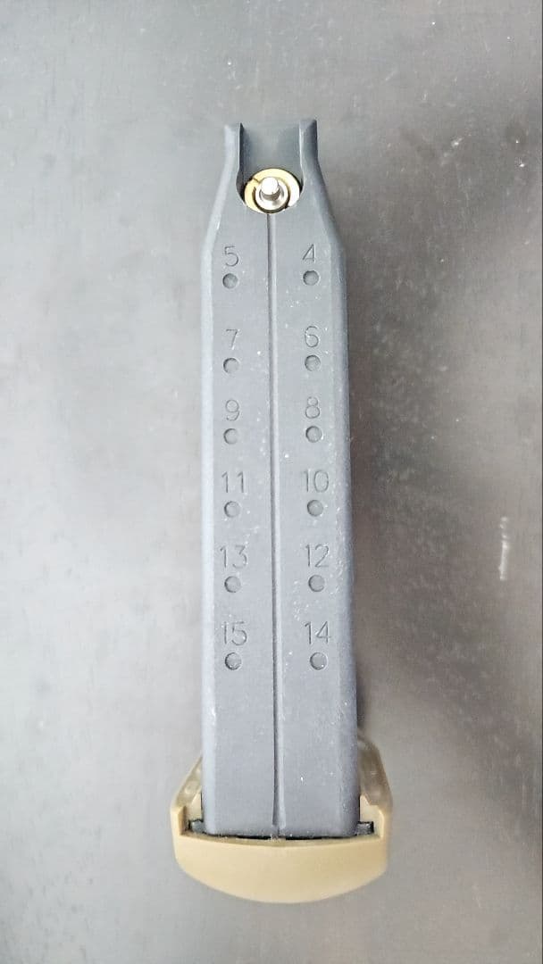 FNX-45 Tactical 本体と付属品