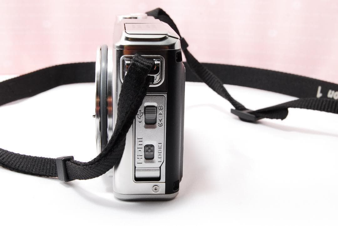 〓防水・耐衝撃性能〓ニコン NIKON 1 nikkor AW1 ミラーレス一眼