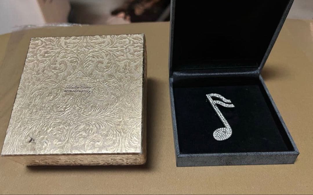 ぴざ　09ss 音符バッジ ブローチ undercover アンダーカバー