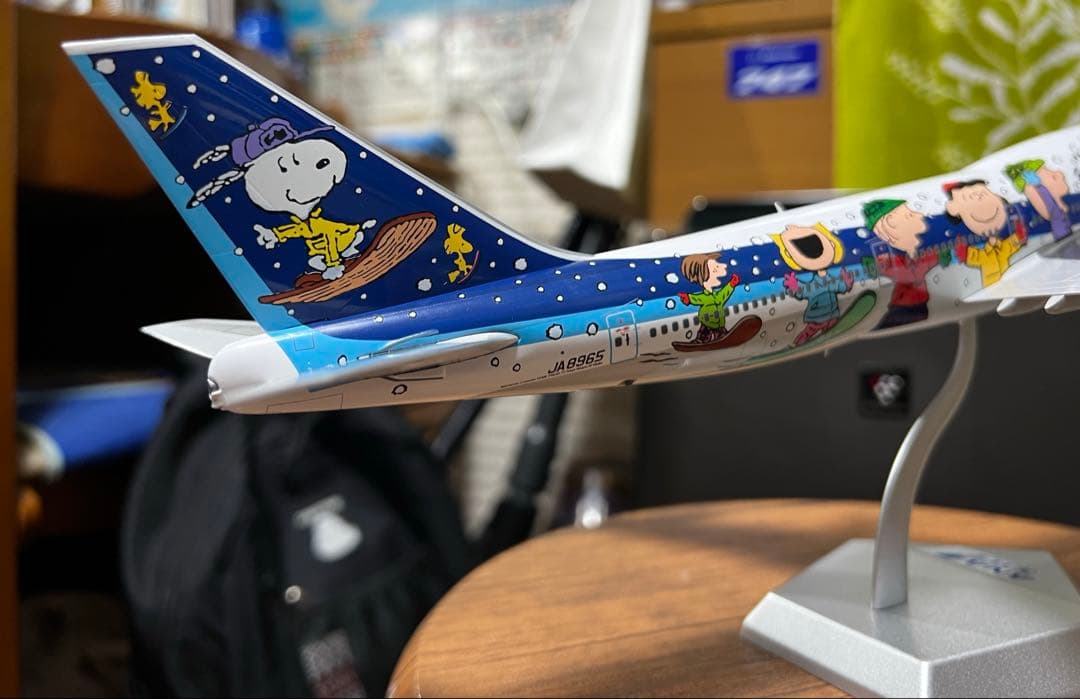 航空機・ヘリコプター SQ wings Boeing747-400 JA8965 1:200