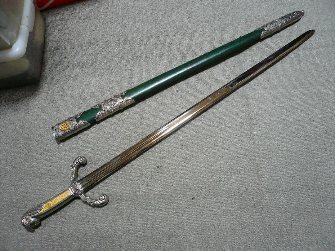 剣 ソード コレクション 金属 レプリカ 装飾 彫金 コスプレ 模造 インテリア
