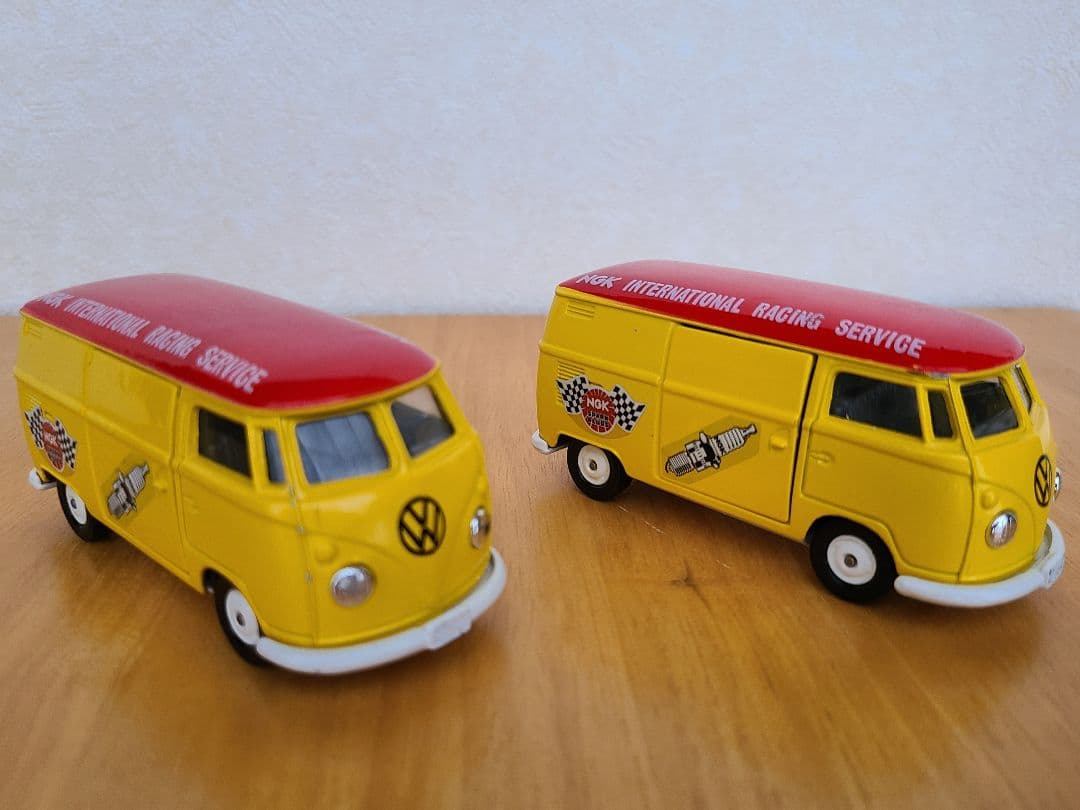 トミカ/Tomika　ビンテージ　VWデリバリーバン(右)