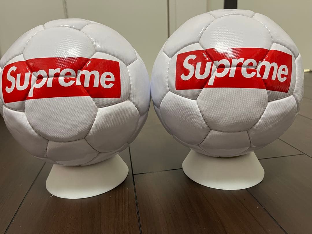 Supreme サッカーボール 2個セット