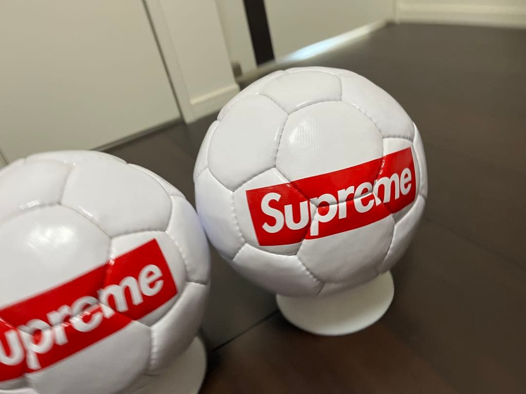 Supreme サッカーボール 2個セット
