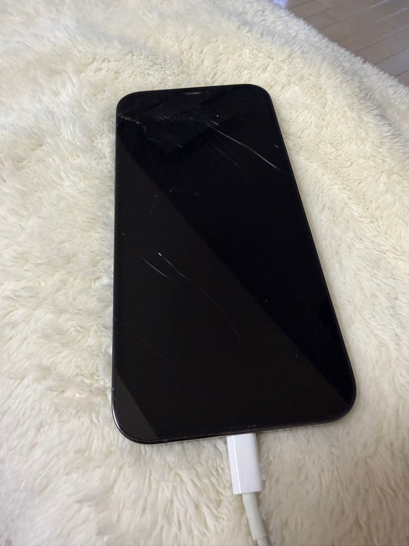 iPhone 12 ProMax 256GBグラファイト ひび割れあり 本体