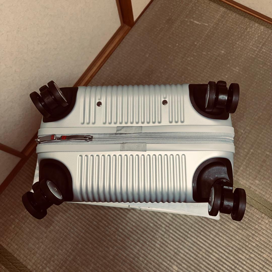 スイスミリタリー スーツケース 38.5L 機内持ち込みサイズ【美品です】