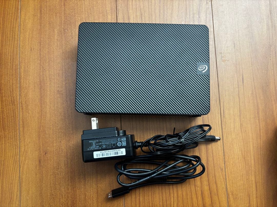 Seagate Expansion HDD 8TB ブラック