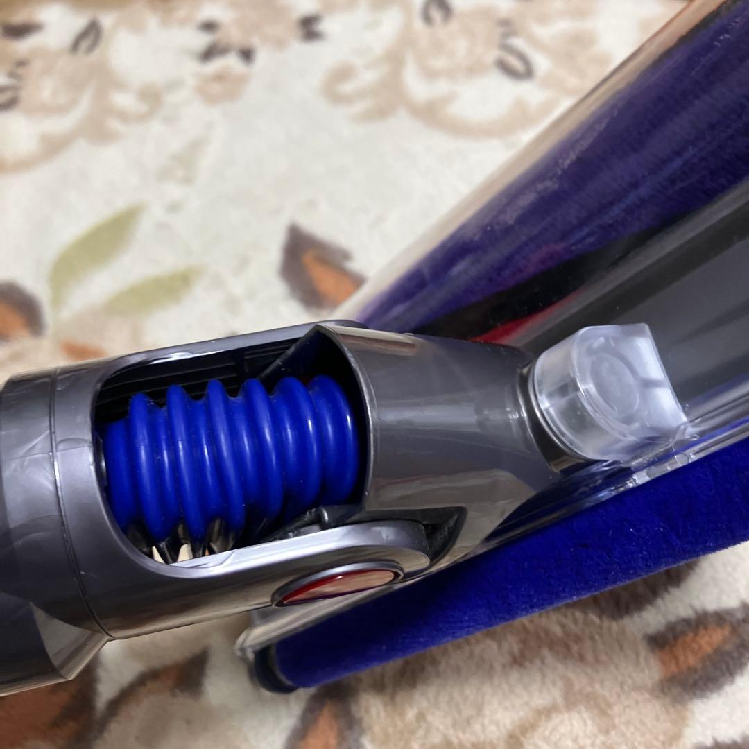 dyson ダイソン V8 fluffy 本体アンド付属品セット
