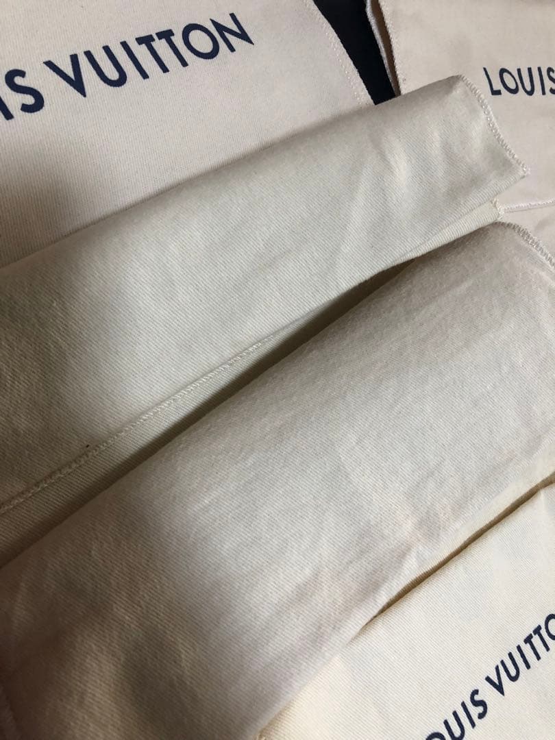 ルイヴィトン　ジッピーウォレット空箱、保存袋　財布空箱、保存袋　小物空箱、保存袋