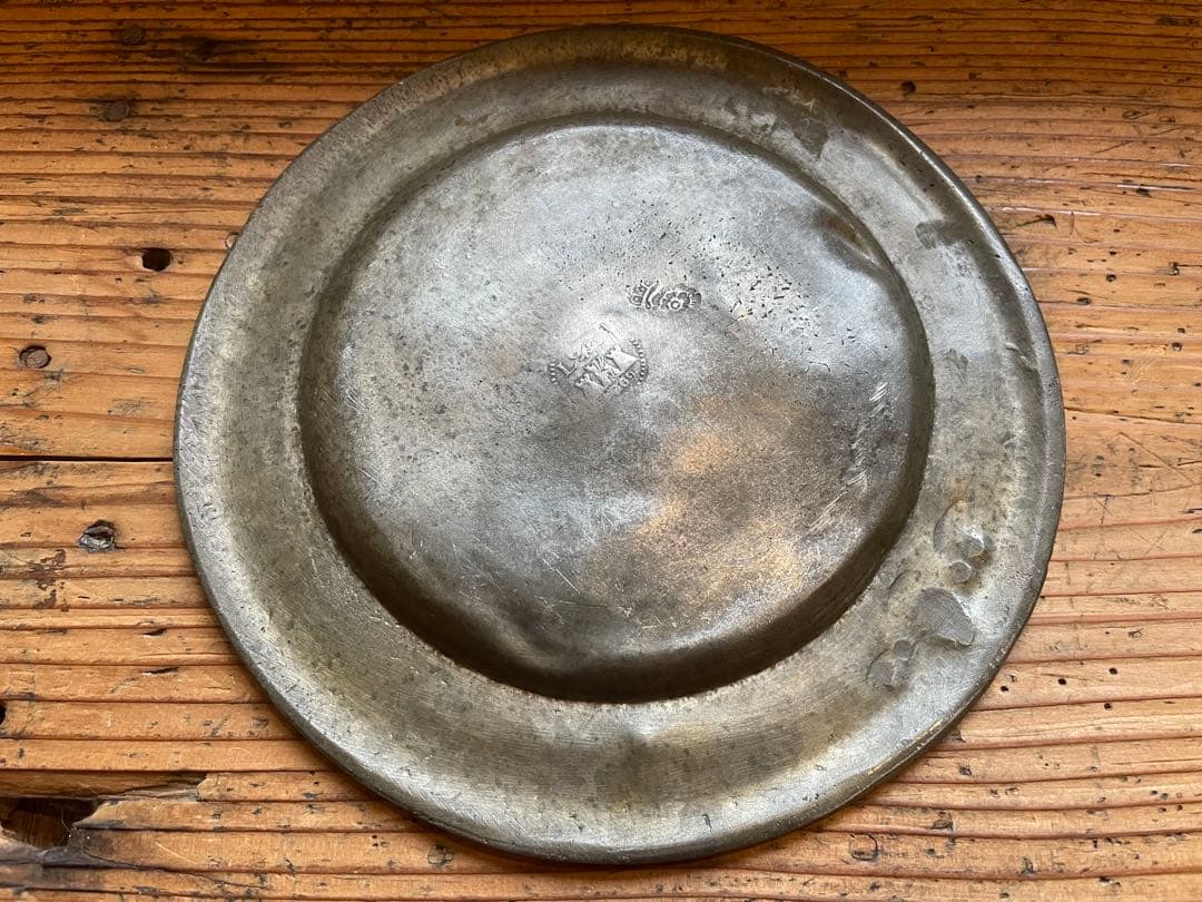 フランス　古いピュータープレート