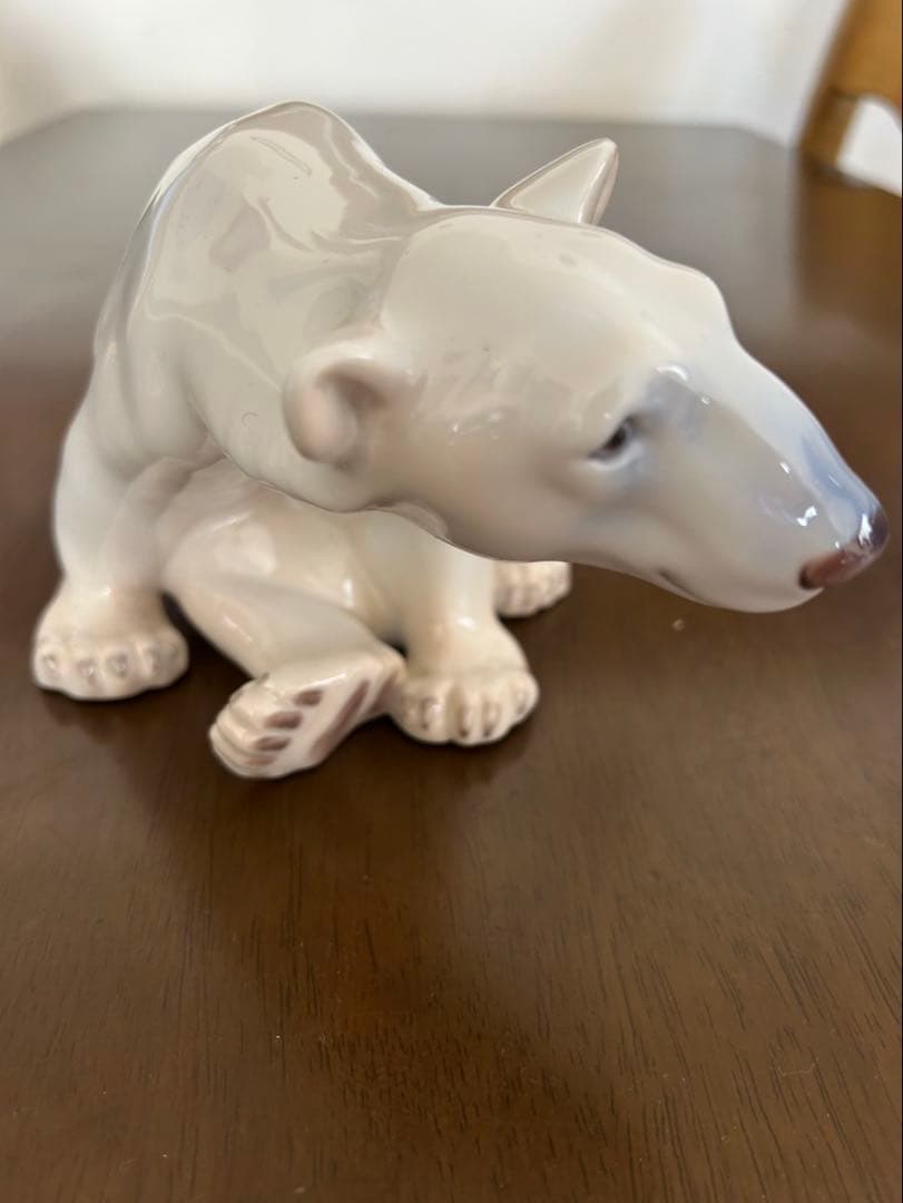 北欧デンマーク ロイヤルコペンハーゲン 白クマ フィギュル