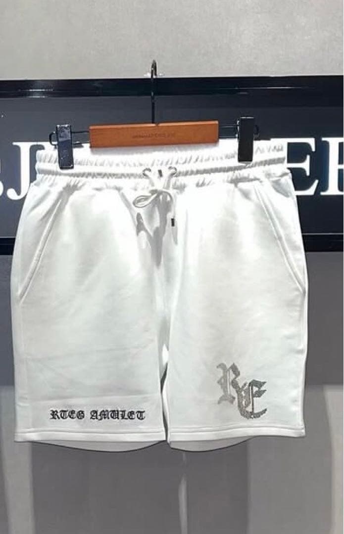 アダムスジャグラー セットアップ 大人気‼️完売品‼️ 急ぎなので格安で出します！