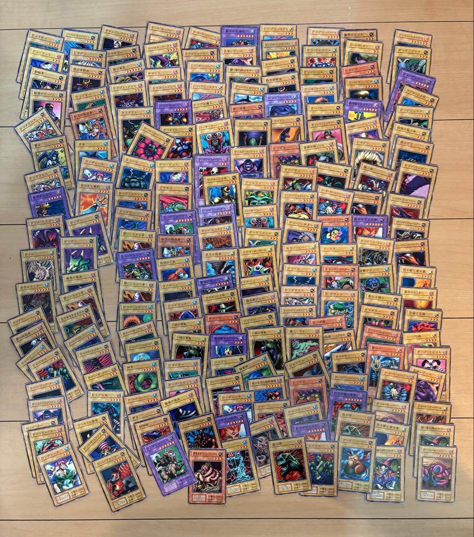遊戯王OCG デュエルモンスターズ 初期　モンスター　ノーマル　1000枚以上