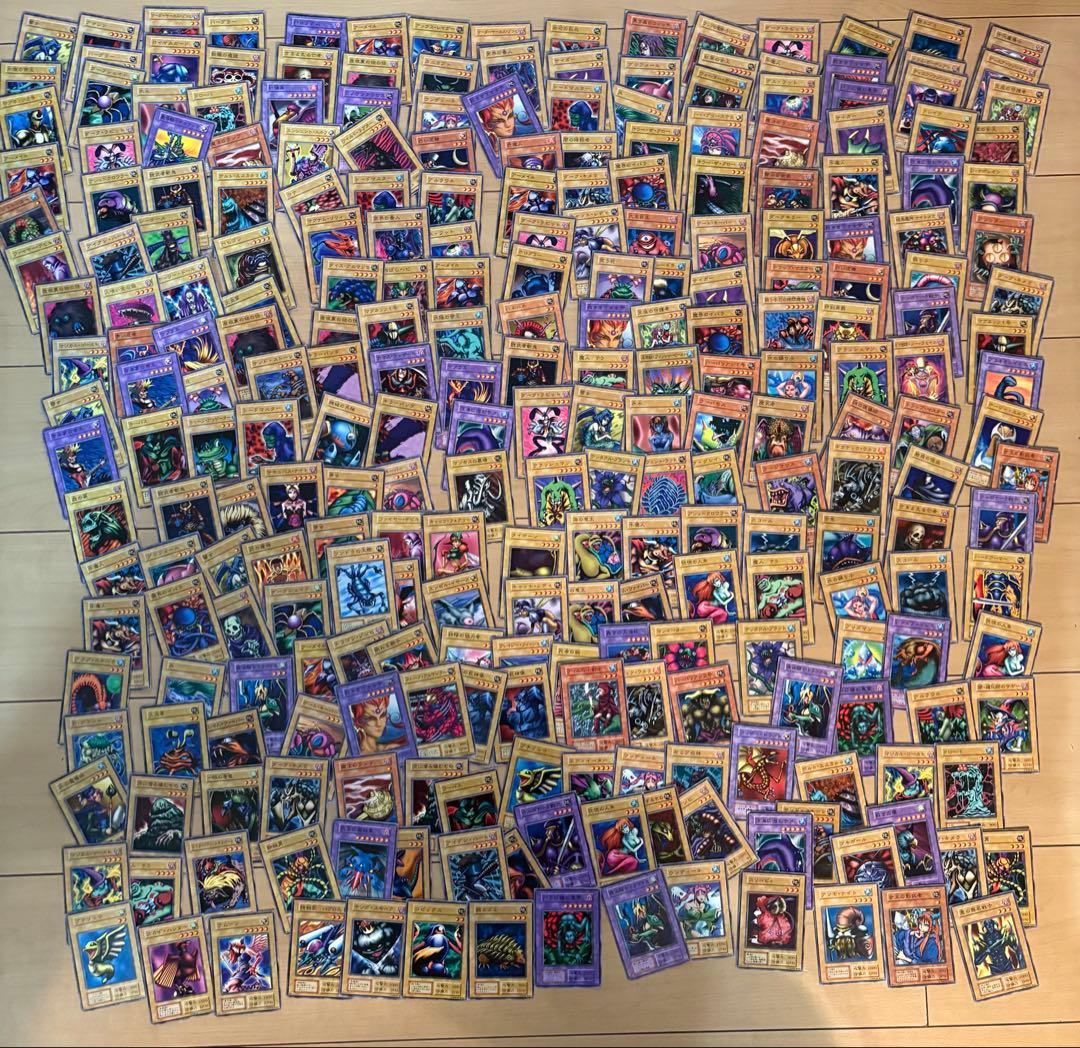 遊戯王OCG デュエルモンスターズ 初期　モンスター　ノーマル　1000枚以上
