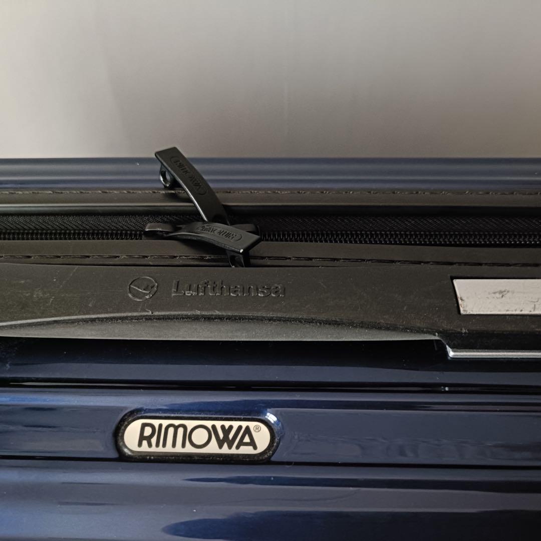 【希少】リモワ エッセンシャルライト ルフトハンザ キャビン グロッシーブルー