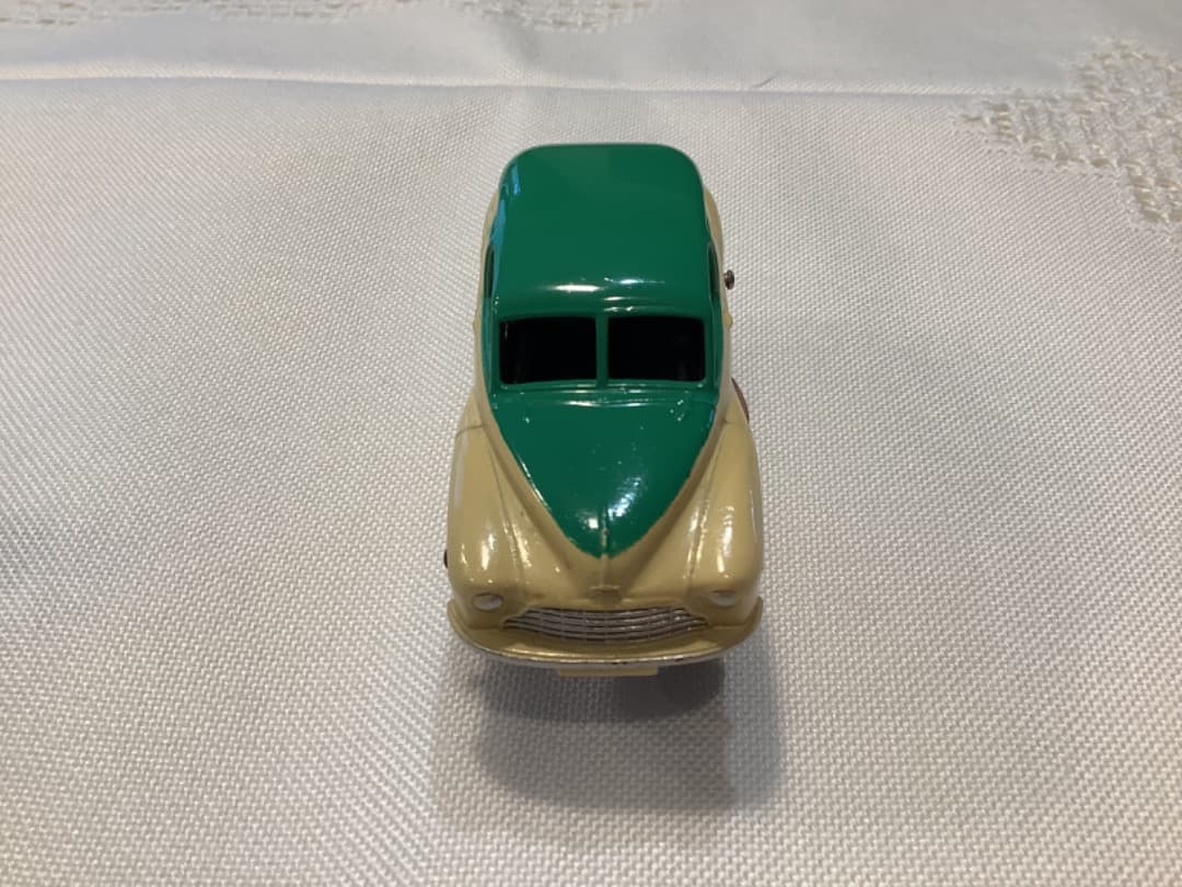 美品　DINKY TOYS MORRIS OXFORD ミニカー