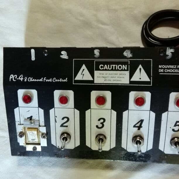 ＰＣ−４ /８チャンネルフットコントローラー/ マルチエフェクト