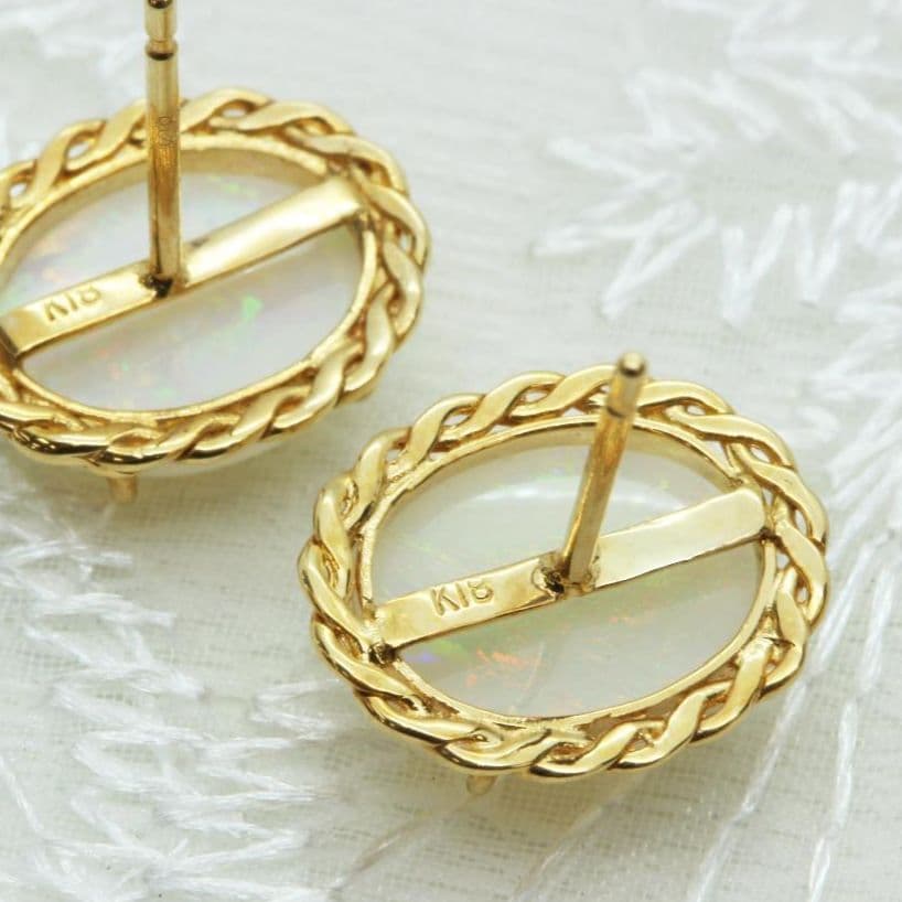 K18　オパールピアス