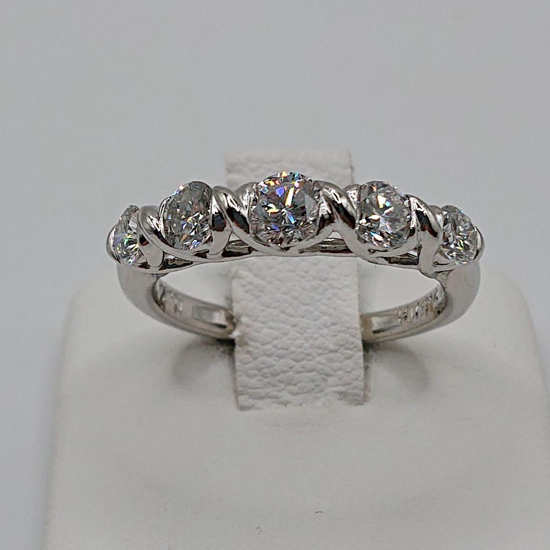 はる様1カラットUP 5粒 ツイスト天然ダイヤモンドリング エタニティPt900