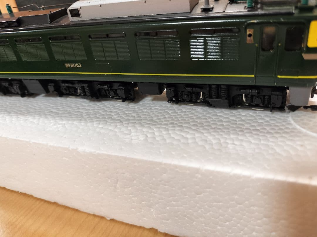 r*3様 エンドウ　EF81 トワイライトエクスプレス　HO 　電気機関車　ジャ