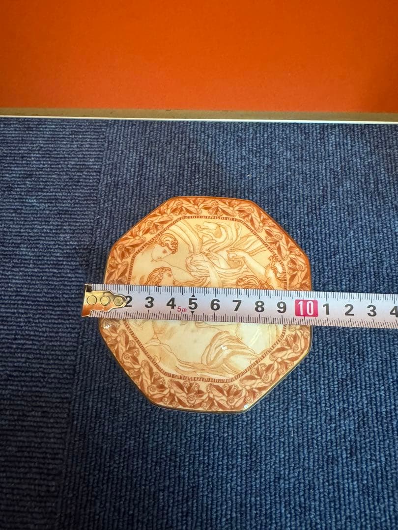 1911  ウェッジウッド  小物入れ　陶器　金彩