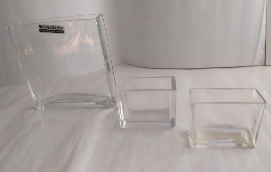 ユニーク な形状のガラス製 花瓶 花器 サンドアート ③ 3個セットです。