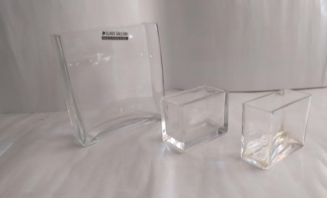 ユニーク な形状のガラス製 花瓶 花器 サンドアート ③ 3個セットです。