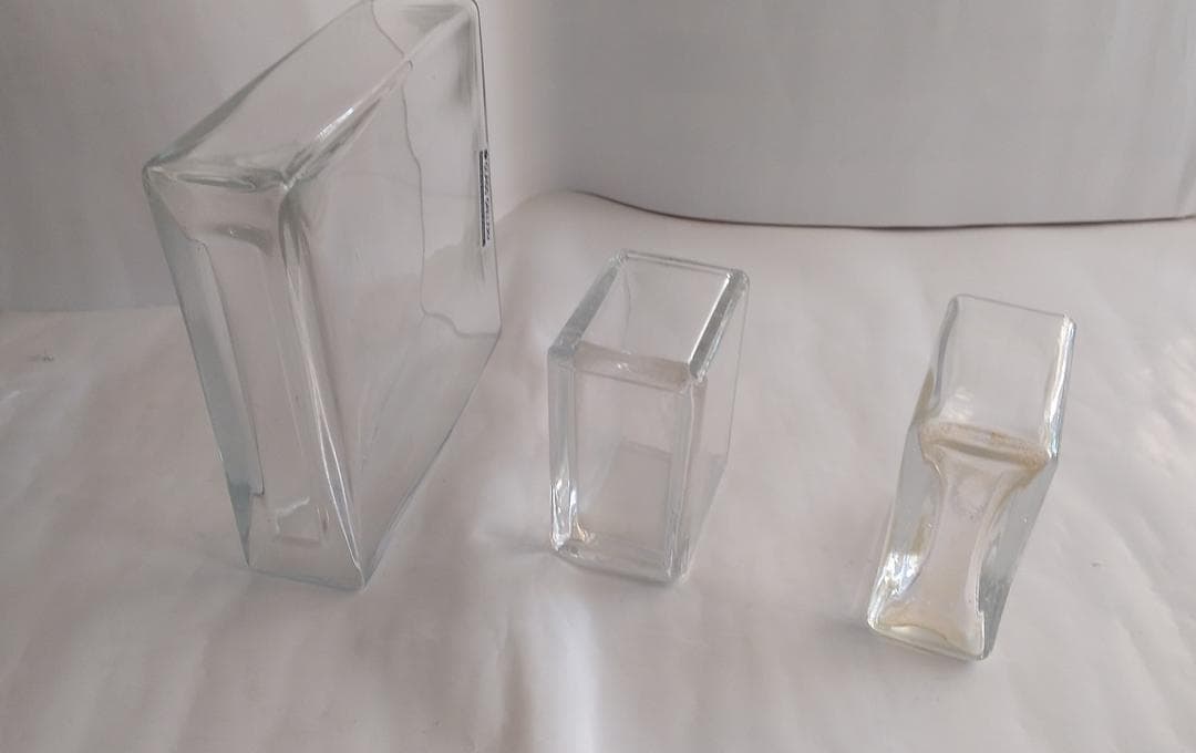 ユニーク な形状のガラス製 花瓶 花器 サンドアート ③ 3個セットです。