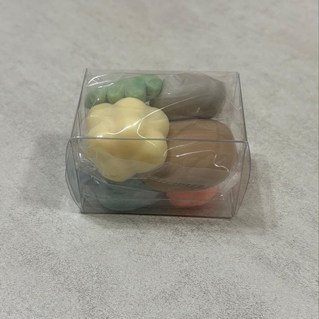 もにまるず　やわらかい世界　8点セット