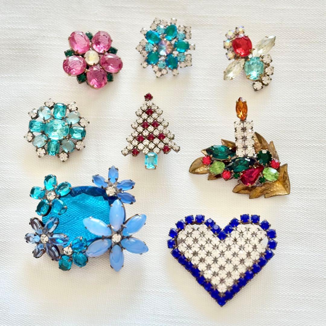 チェコガラス　ブローチ　ブルーフラワー