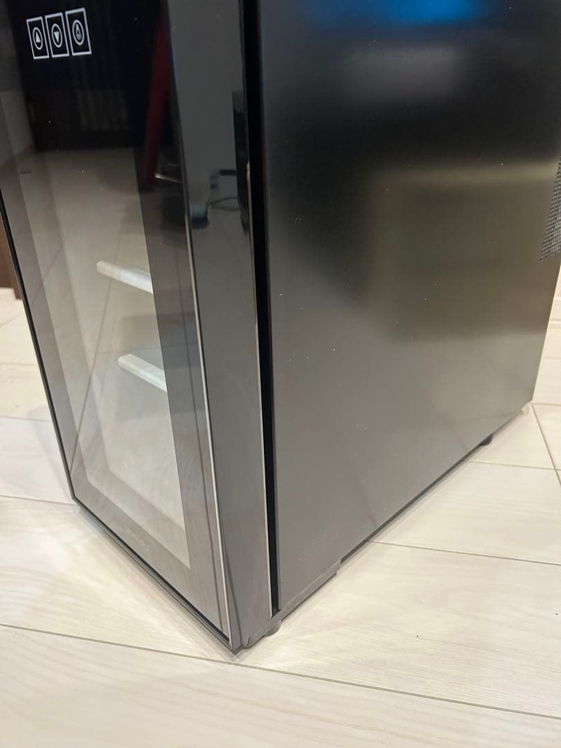 小型冷蔵庫 23L 静音 おしゃれミニ電子冷蔵庫 ペルチェ式 温度設定7-18℃