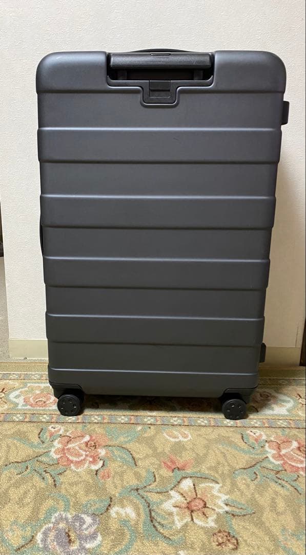 無印良品　バーを自由に調節できる　ハードキャリーケース（７５Ｌ）グレー