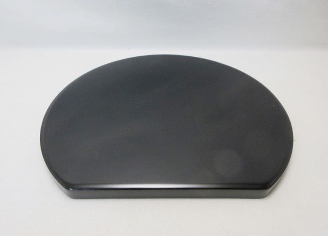 未使用 懐石道具 輪島塗 木製黒真塗 胴張膳 内朱縁 半月膳 5客揃 会席膳共箱