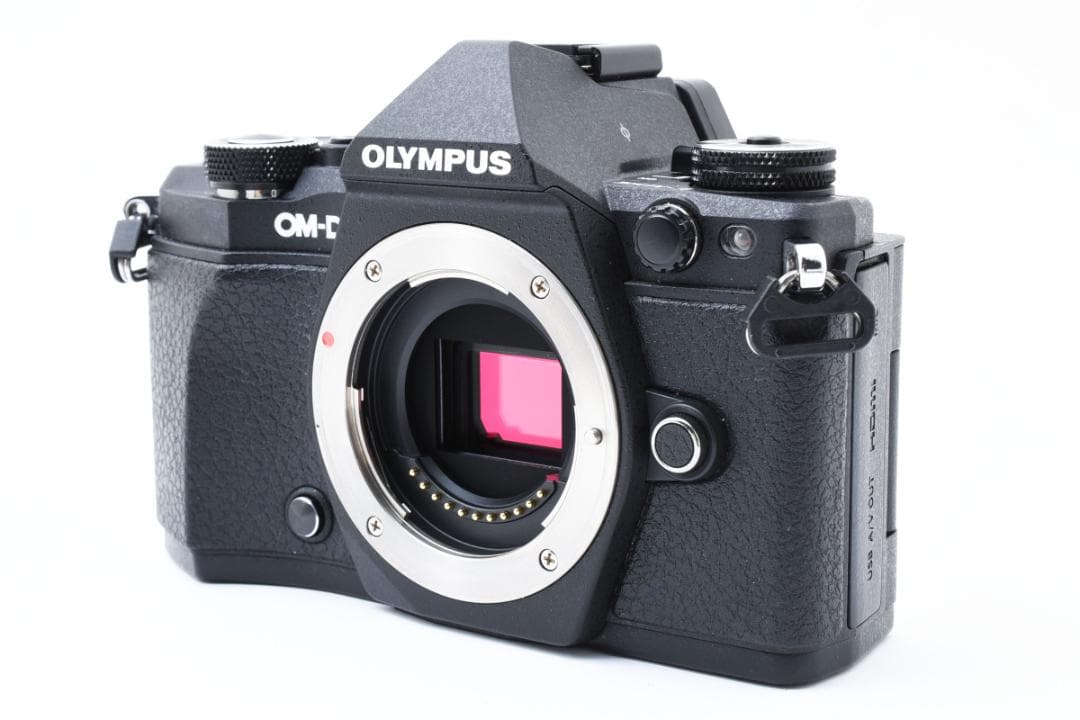 OLYMPUS OM-D E-M5 Mark II ミラーレスカメラ