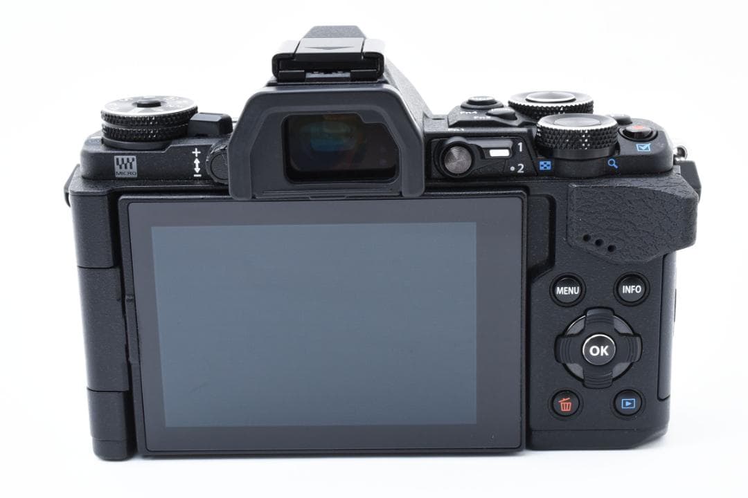 OLYMPUS OM-D E-M5 Mark II ミラーレスカメラ