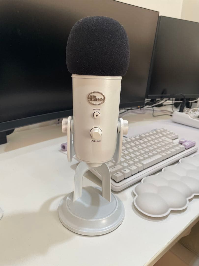 Blue Yeti BM400W USBゲーミングマイク【外箱,コードあり】