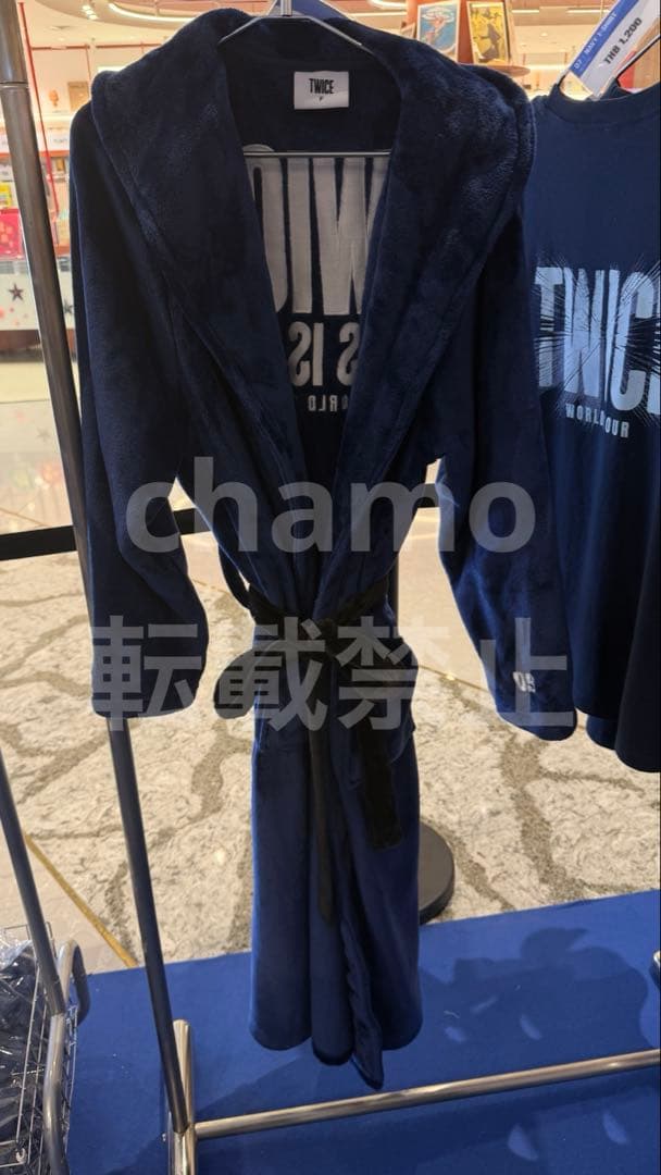 TWICE THIS IS FOR WORLD TOUR ローブ