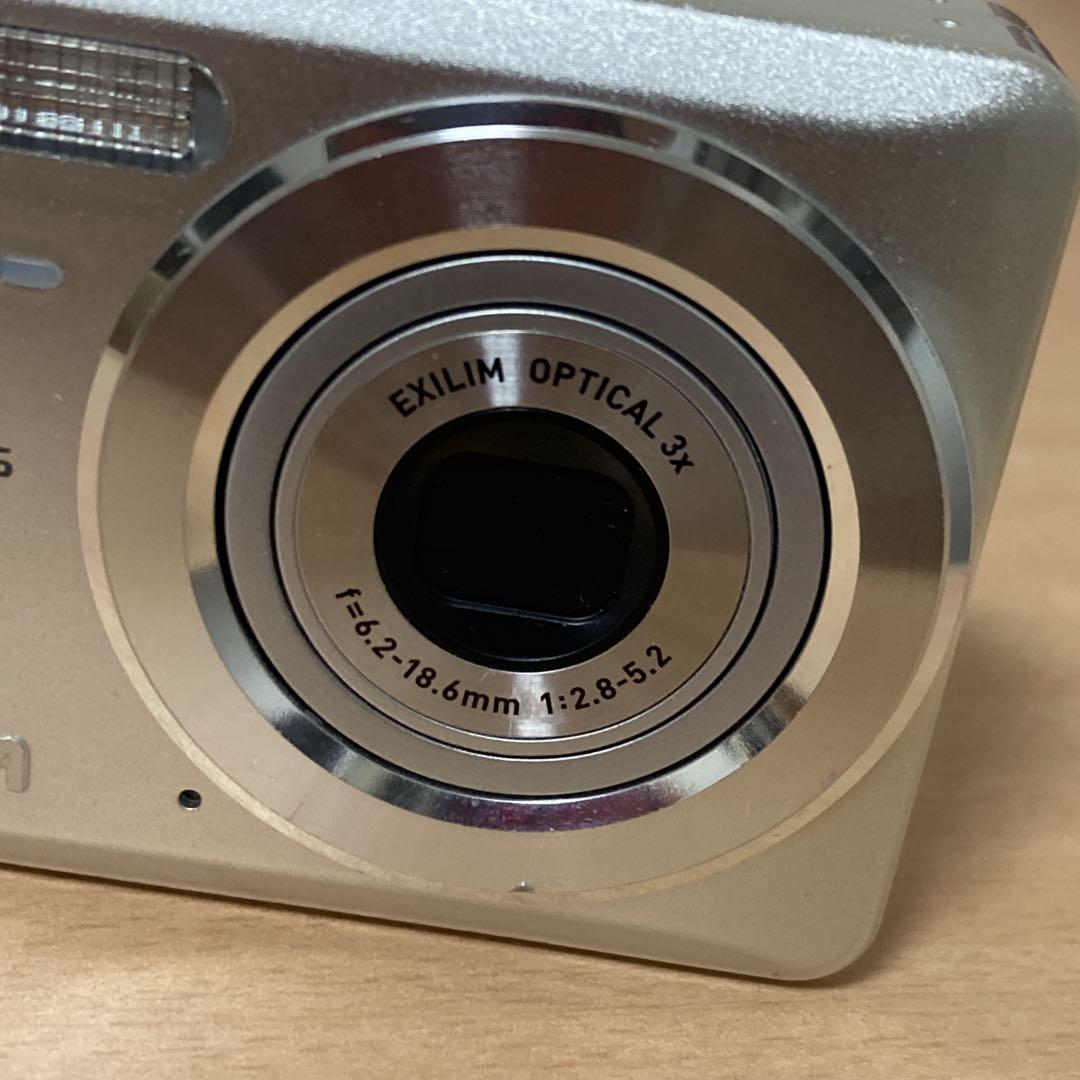 CASIO EXILIM ex-z29 充電器、バッテリー付き