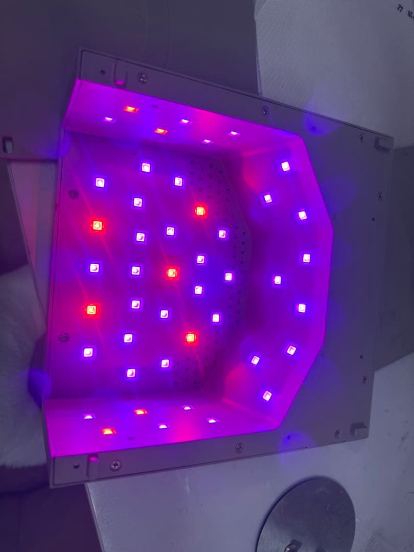 oui nails ネイルライト 美容機能付き