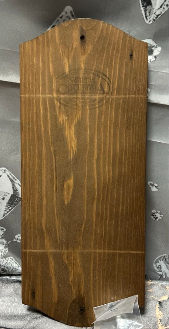 ビンテージ品 バドワイザー（Budweiser）壁掛け式栓抜 希少