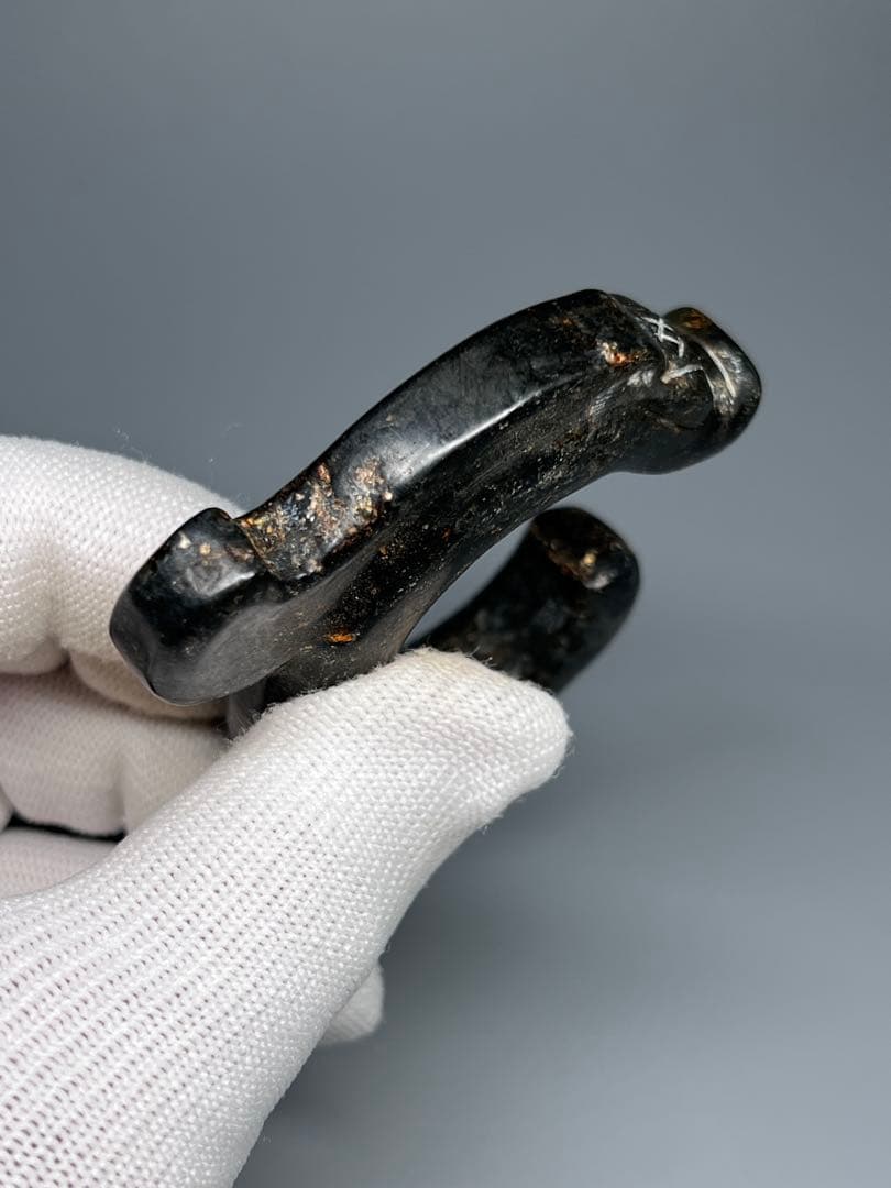 古美術　玉豚竜　紅山文化　C型玉礼器　祭祀器　根付　お守り　石鉄隕石磁石に反応有