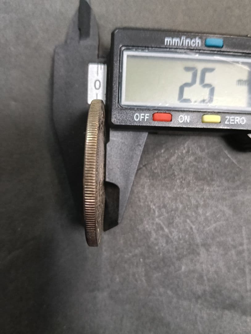 f*1様 新一円銀貨　明治11年　1円銀貨　銀貨