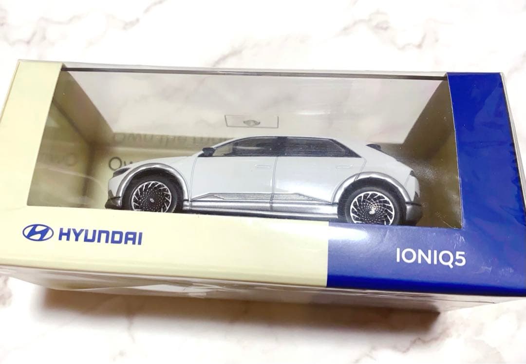 【新品】ヒュンダイ ヒョンデ 1:43 アイオニック5 ホワイト ミニカー