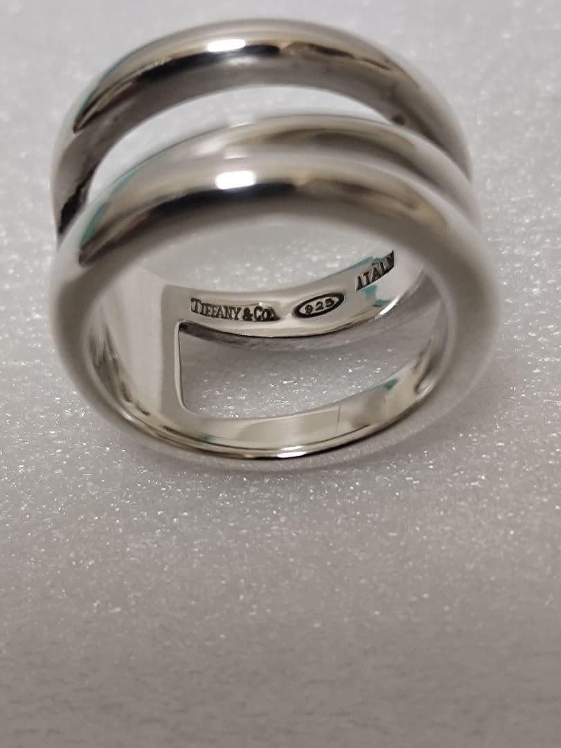 Tiffany & Co. ダイアゴナルリング