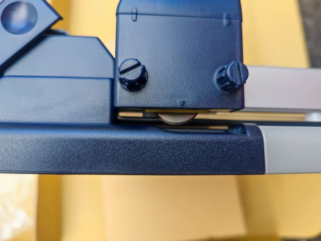 値下げ　A3_単品 コクヨ 裁断機 ペーパーカッター ロータリー式 40枚切り