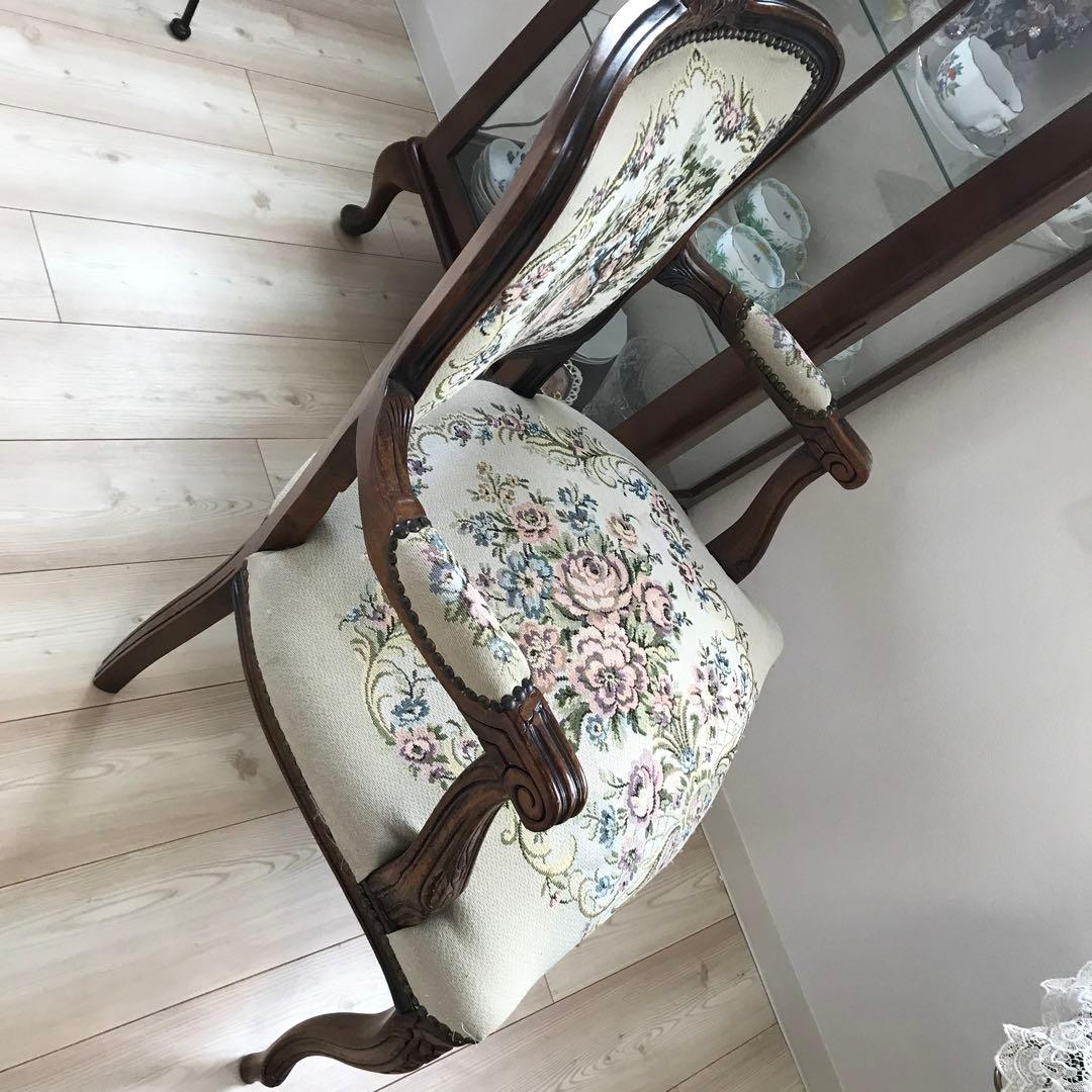 フランス　アンティーク肘掛け椅子