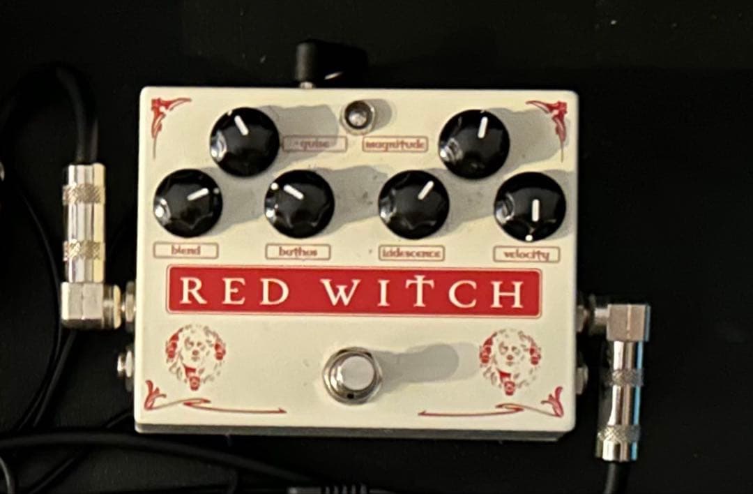 ギター Red Witch Medusa Chorus Tremolo