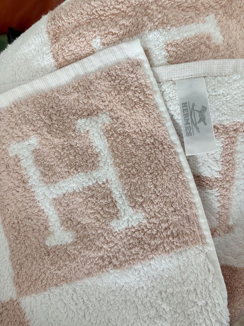 新品　水通しのみ　エルメス　バスタオル　ローズ　赤ちゃん　ベビー　オレンジ箱