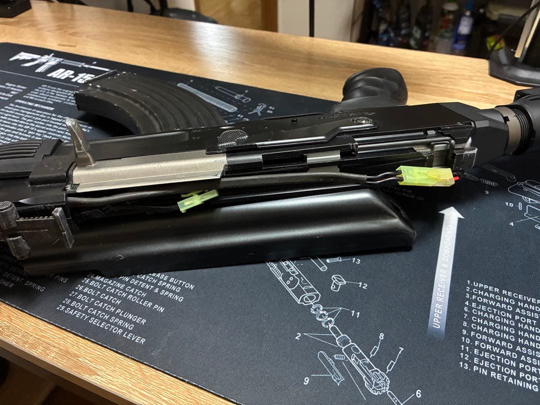 東京マルイ スタンダード電動ガン AK47 タクティカルカスタム マガジン2本付